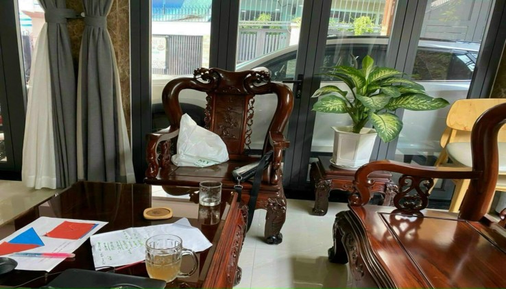 Nhà đẹp long lanh, xây dựng nhiều tâm huyết  Nhà riêng 93 Hoàng Văn Thái chính chủ cần bán -Sổ đỏ CC